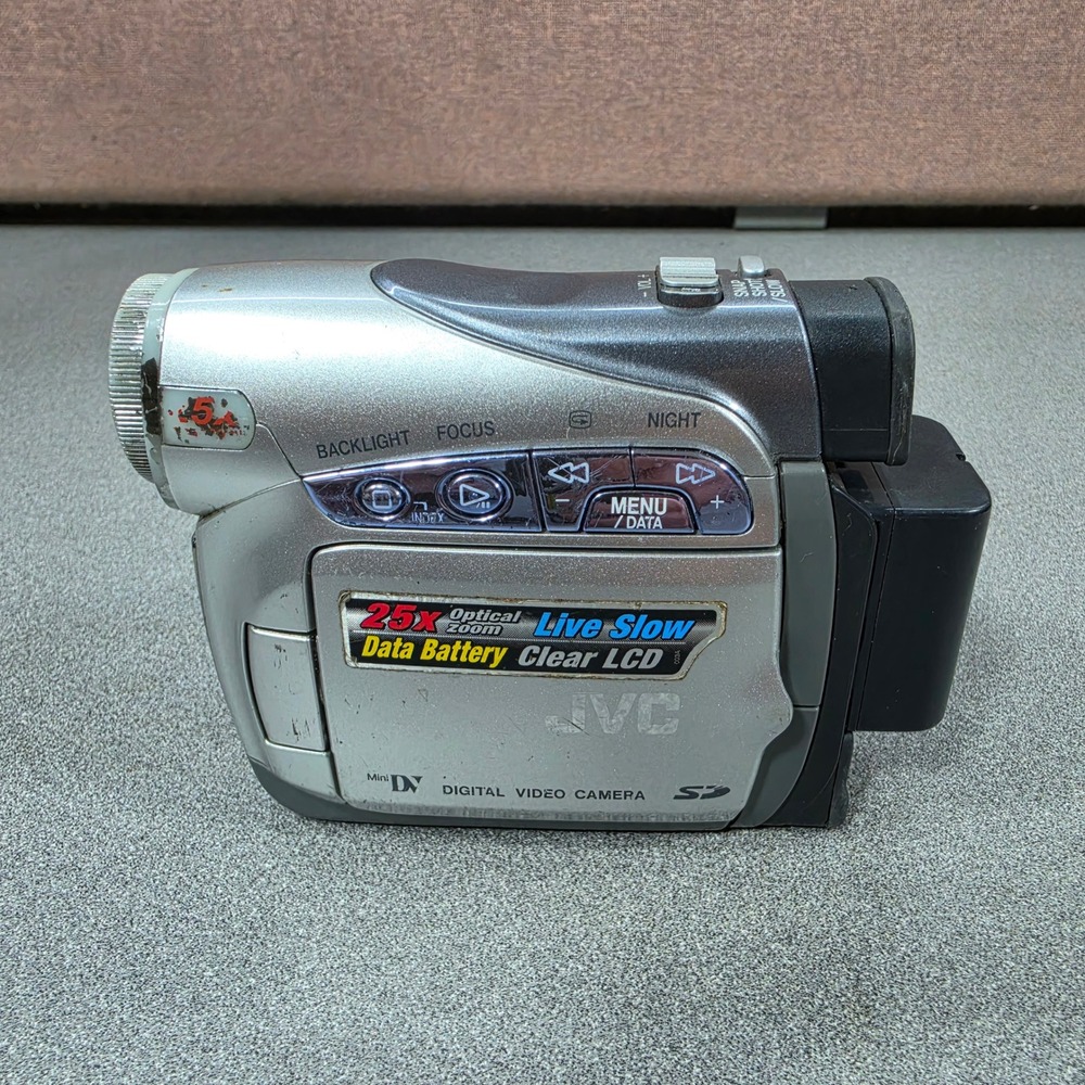 JVC GR-D270U MiniDV Digital Video Camera Camcorder 25x Optical Zoom FOR PARTS
